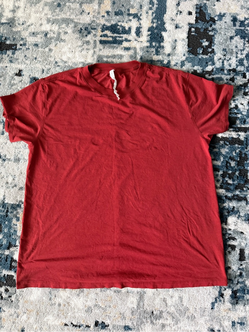 lululemon tee